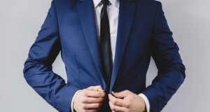 suit-portrait-preparation-wedding